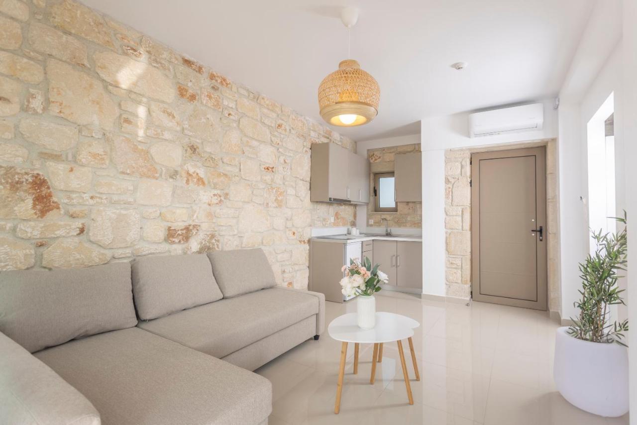 Anna Mare Luxury Apartments 阿菲托斯 外观 照片