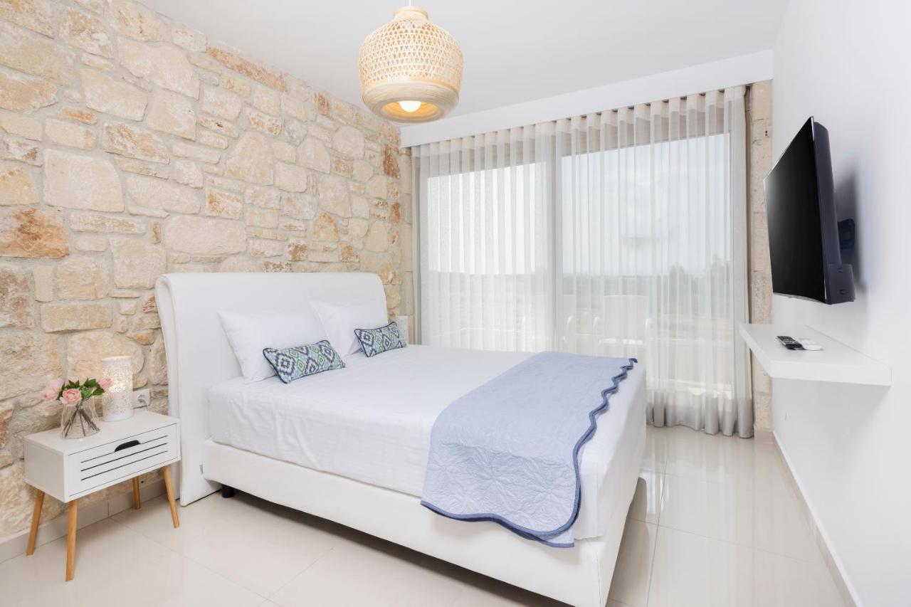 Anna Mare Luxury Apartments 阿菲托斯 外观 照片