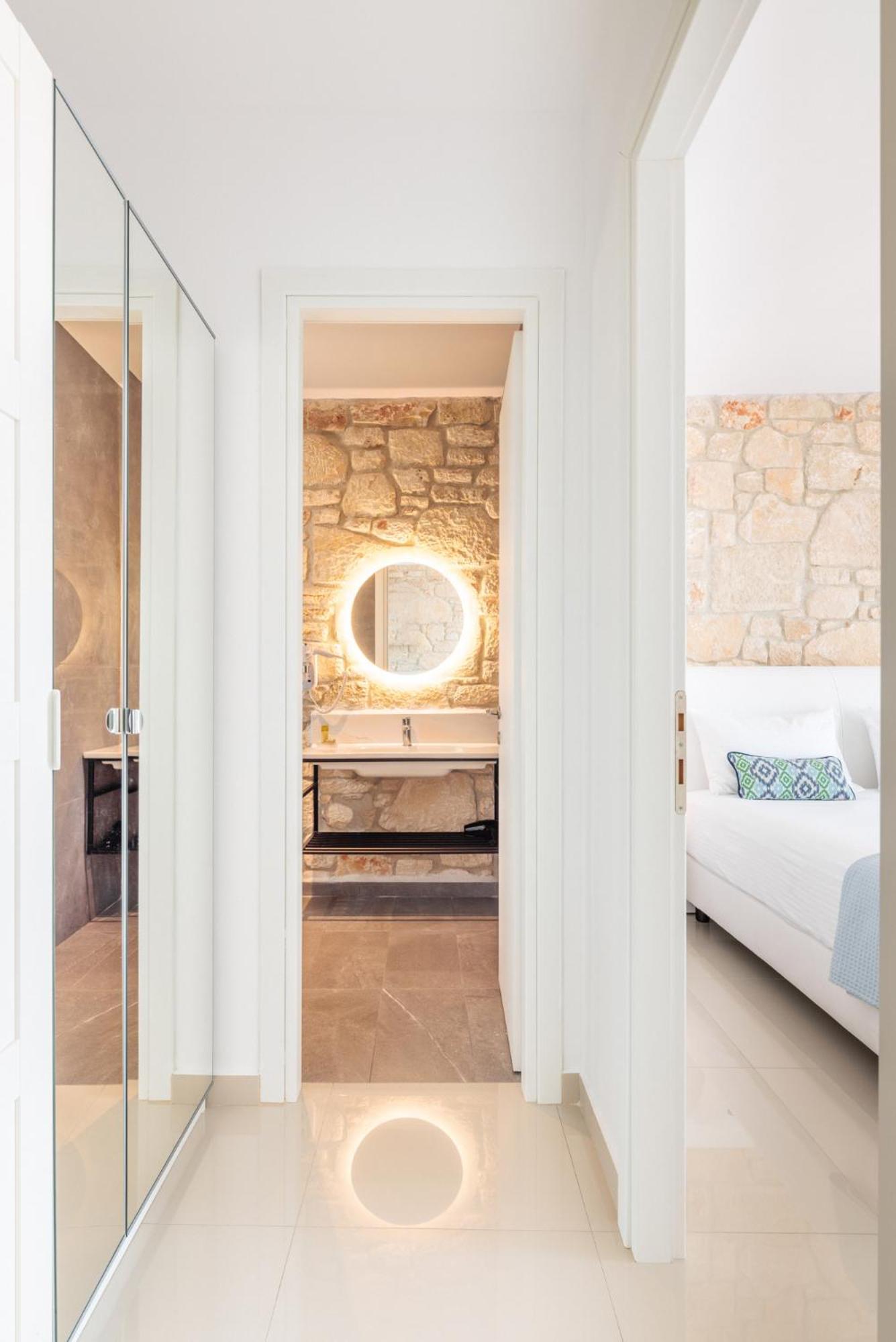 Anna Mare Luxury Apartments 阿菲托斯 客房 照片